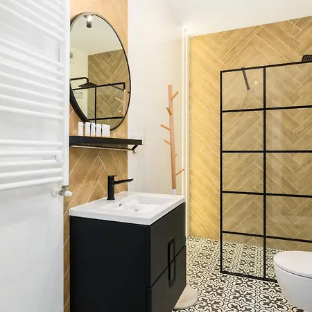 شقة Family 62m - Sowia With Garage & Balcony By Renters