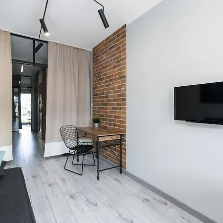 Family 62m - Sowia With Garage & Balcony By Renters شقة *