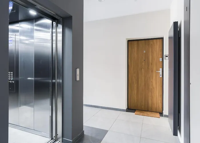 Family 62m - Sowia With Garage & Balcony By Renters