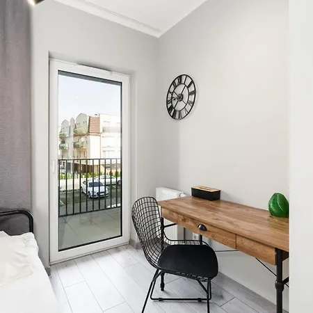 Family 62m - Sowia With Garage & Balcony By Renters * Posen